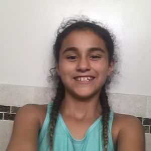 Meet your Posher, Manuela